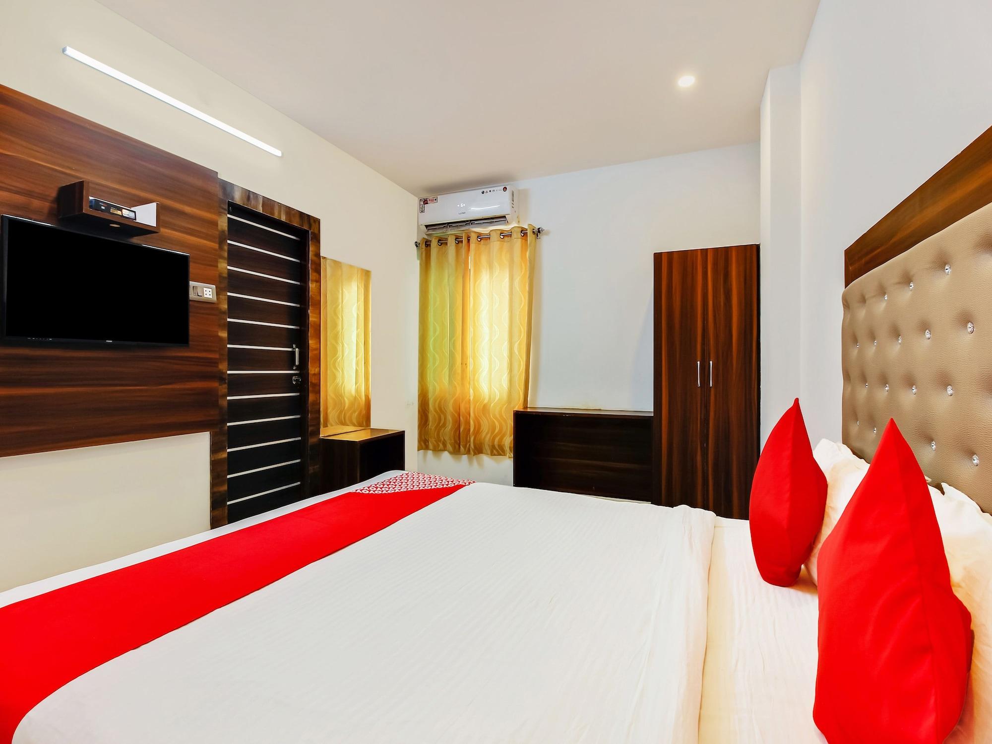 Oyo 29131 Hotel Mn Grand Shamshabad Buitenkant foto