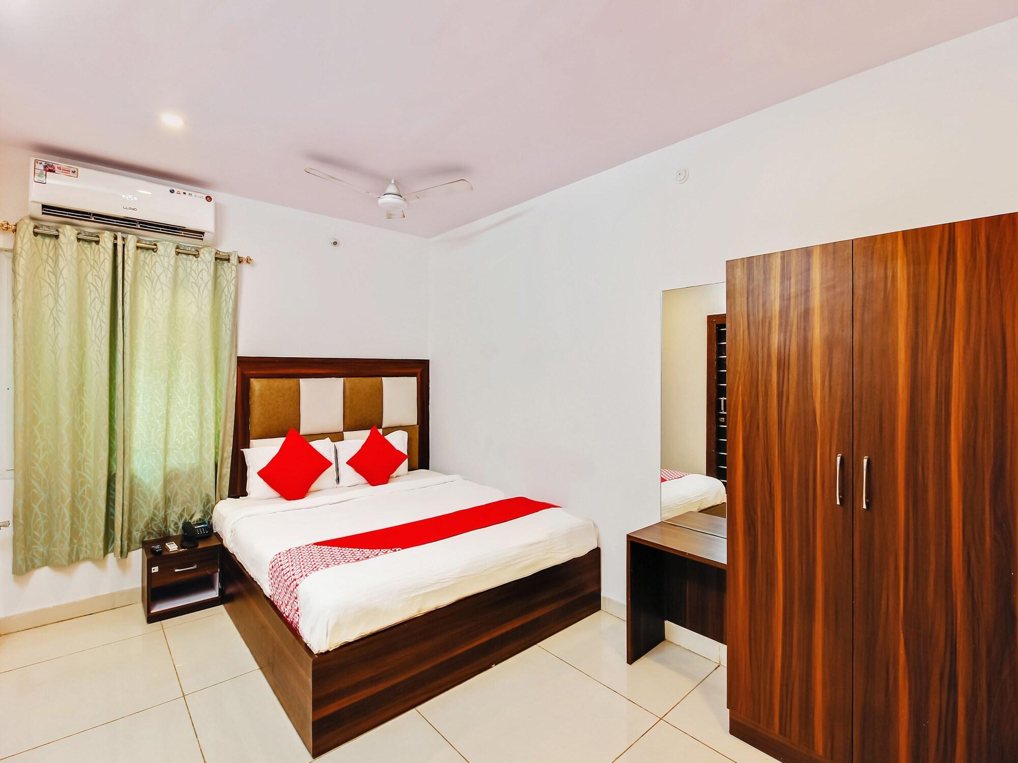 Oyo 29131 Hotel Mn Grand Shamshabad Buitenkant foto