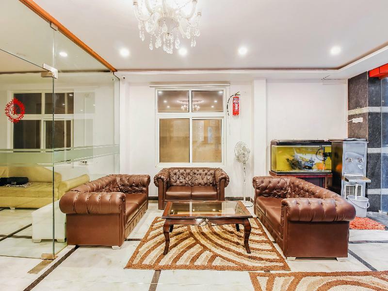 Oyo 29131 Hotel Mn Grand Shamshabad Buitenkant foto